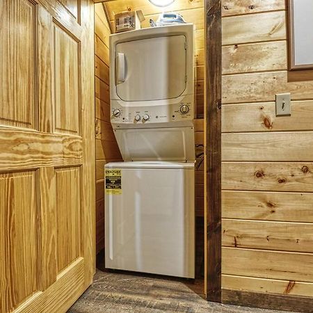 Adventure Retreat/Cabin/Pool+Hot Tub/Game Room+Theater Севьервилл Экстерьер фото